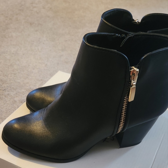 Style & Co. Shoes - Style & Co booties from Macys. Black gently used booties.